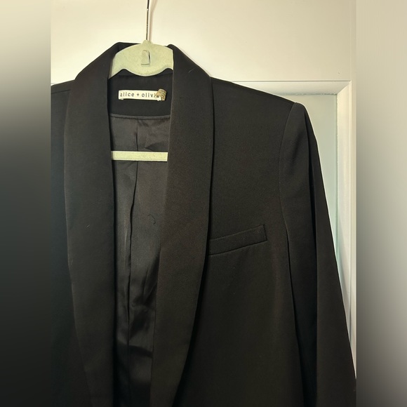 Alice + Olivia Oversized Black Blazer - Picture 4 of 8